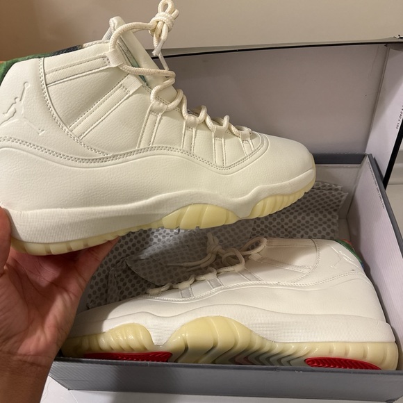 Air Jordan Retro 11s - Picture 2 of 6